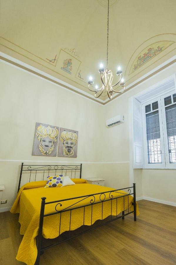 Martoglio - -